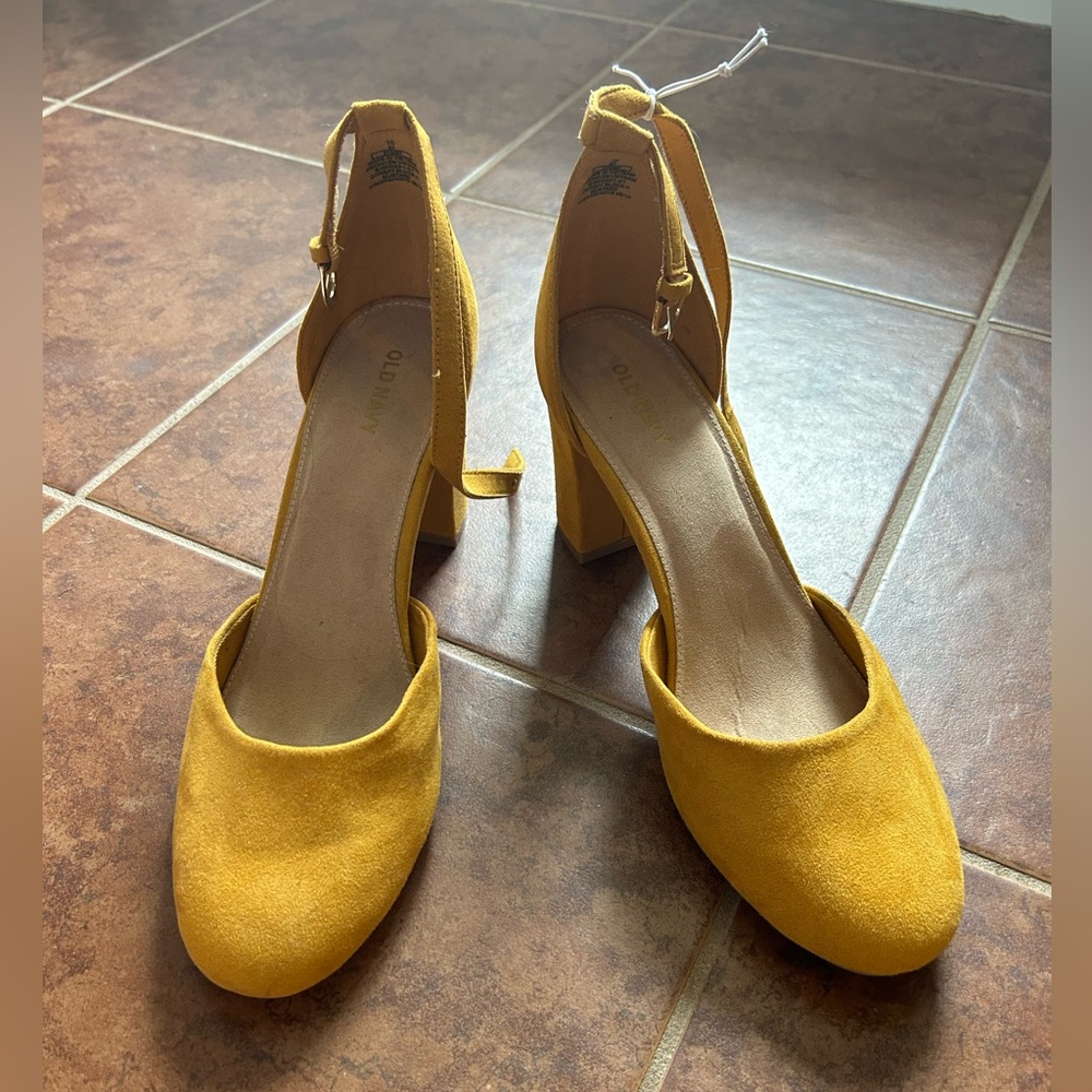 Yellow heels